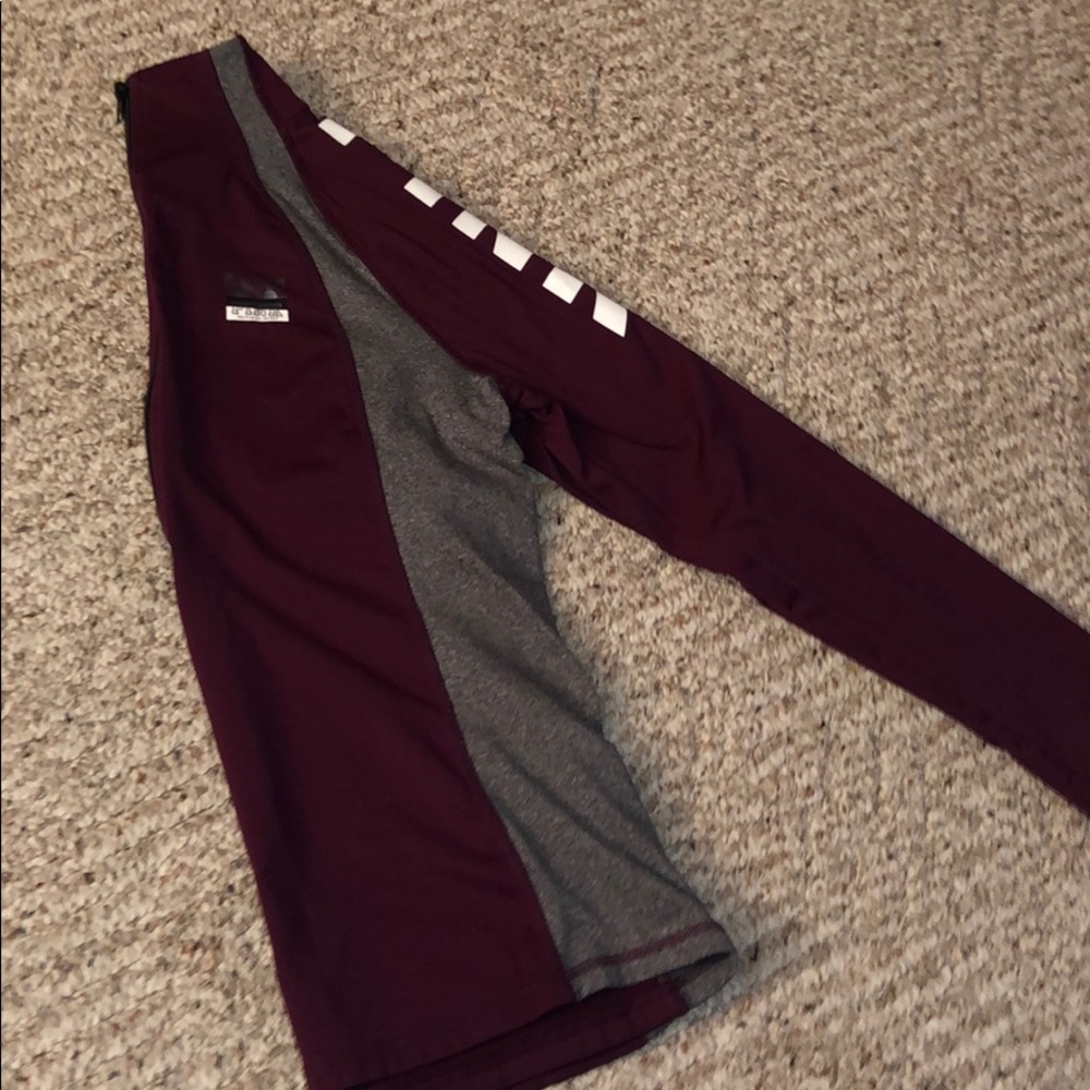 Half zip light weight sweatshirt!!